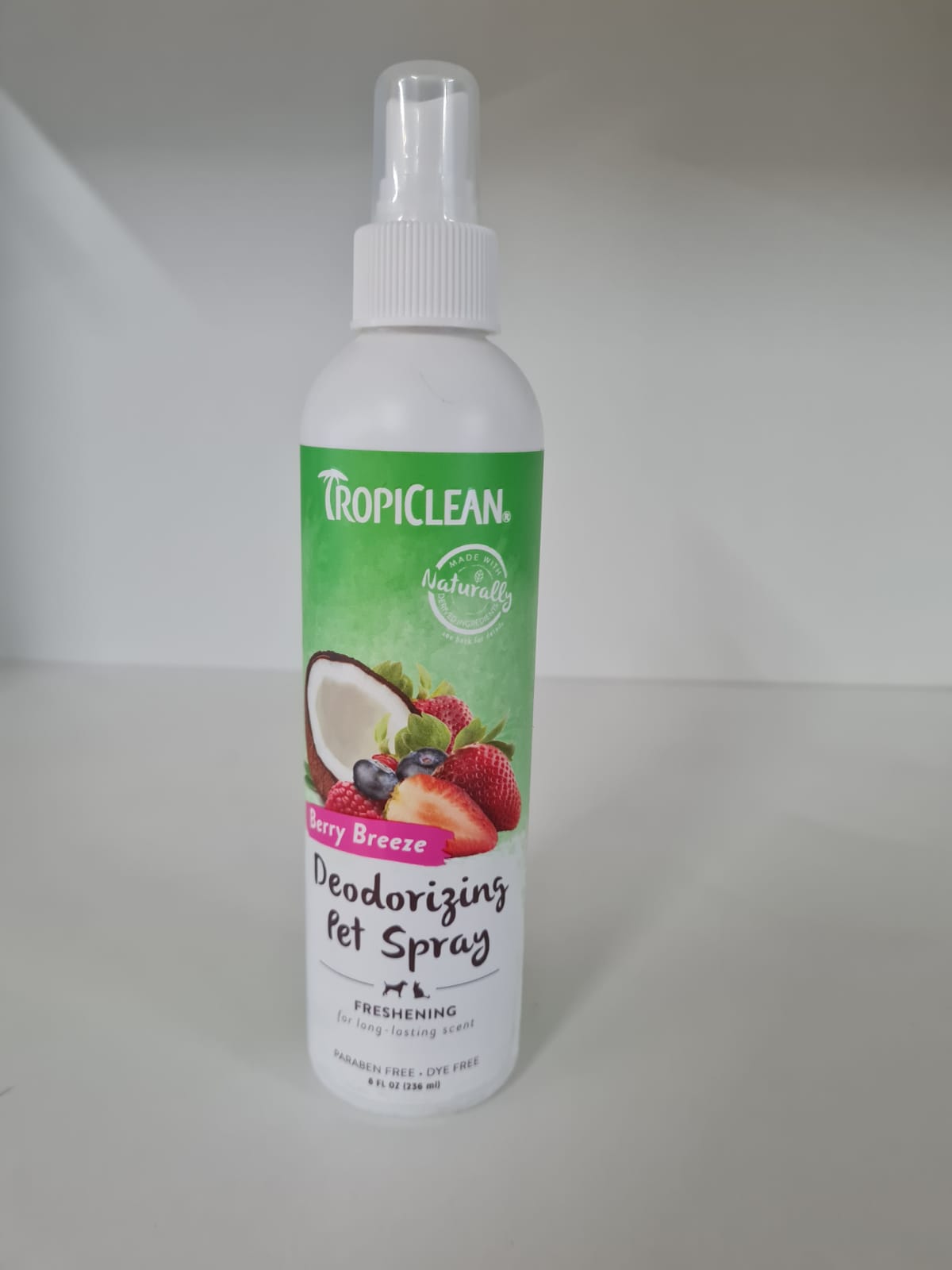 Berry Breeze Deodorizing Pet Spray - Tropiclean